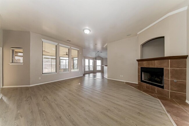 Building Photo - 16621 La Paloma Lane