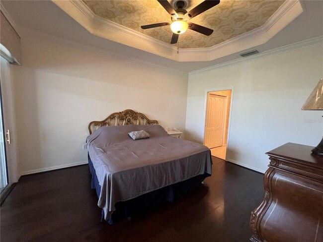 Building Photo - 4665 Whispering Oaks Dr