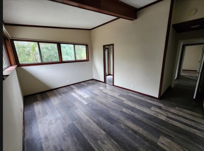 Building Photo - 57409 Brenchley Dr