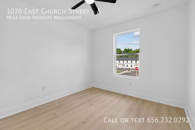 Building Photo - 1070 E Church St
