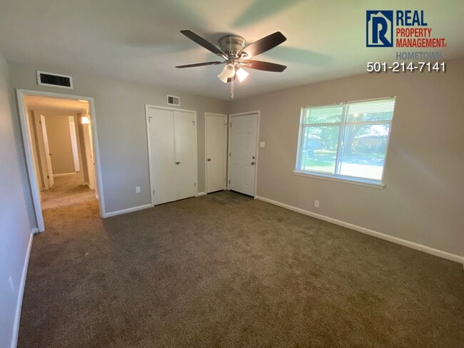 Building Photo - 501 Warren-