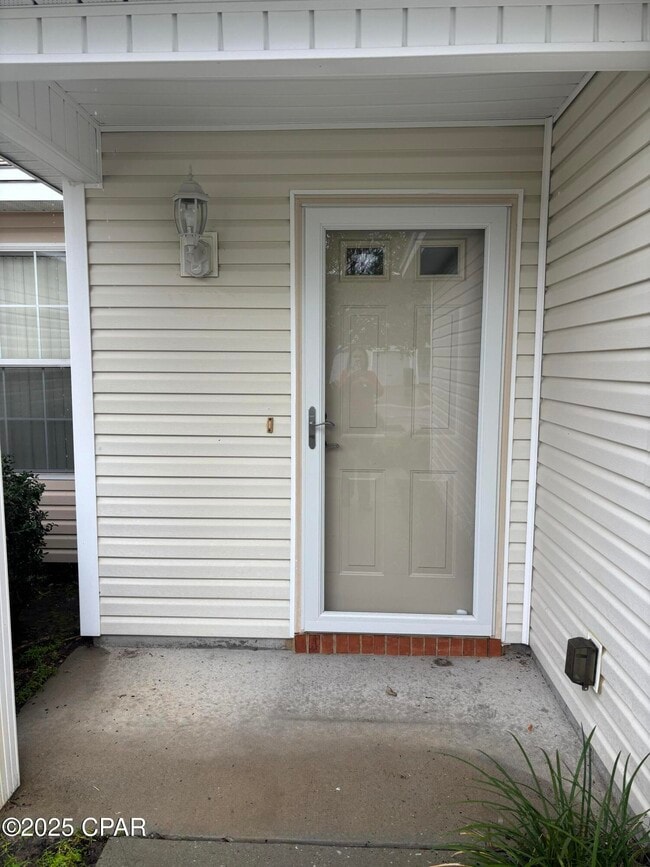 Building Photo - 3022 Meadow St