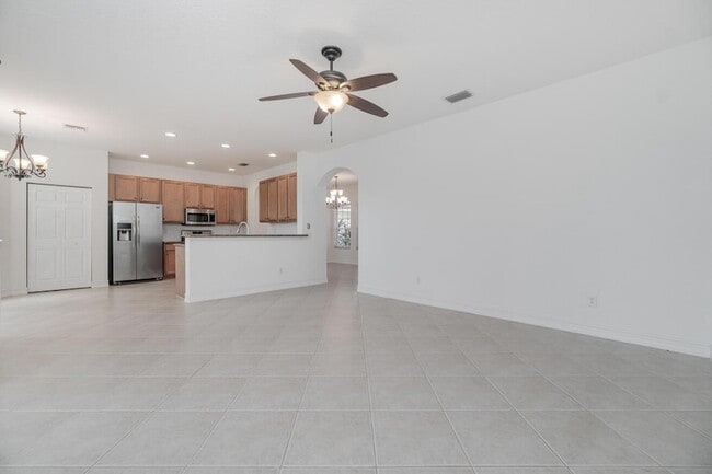 Building Photo - 10324 Willow Oaks Trail