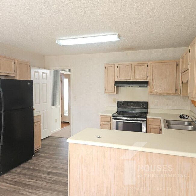 Building Photo - 3 McBee Chapel Rd