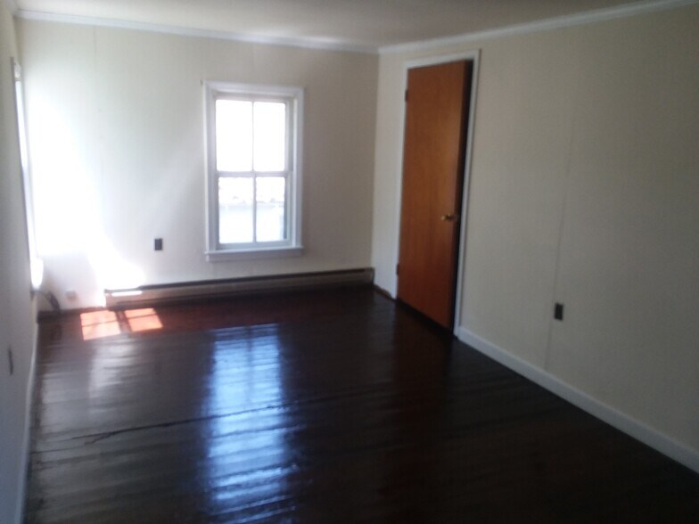 Building Photo - 815 Beech St