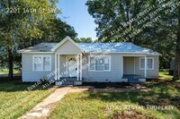 Building Photo - 2201 14th St SW