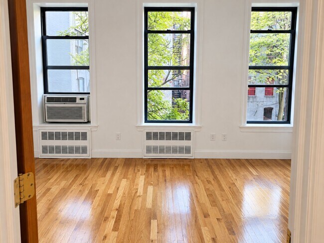 Building Photo - 202 W 132nd St