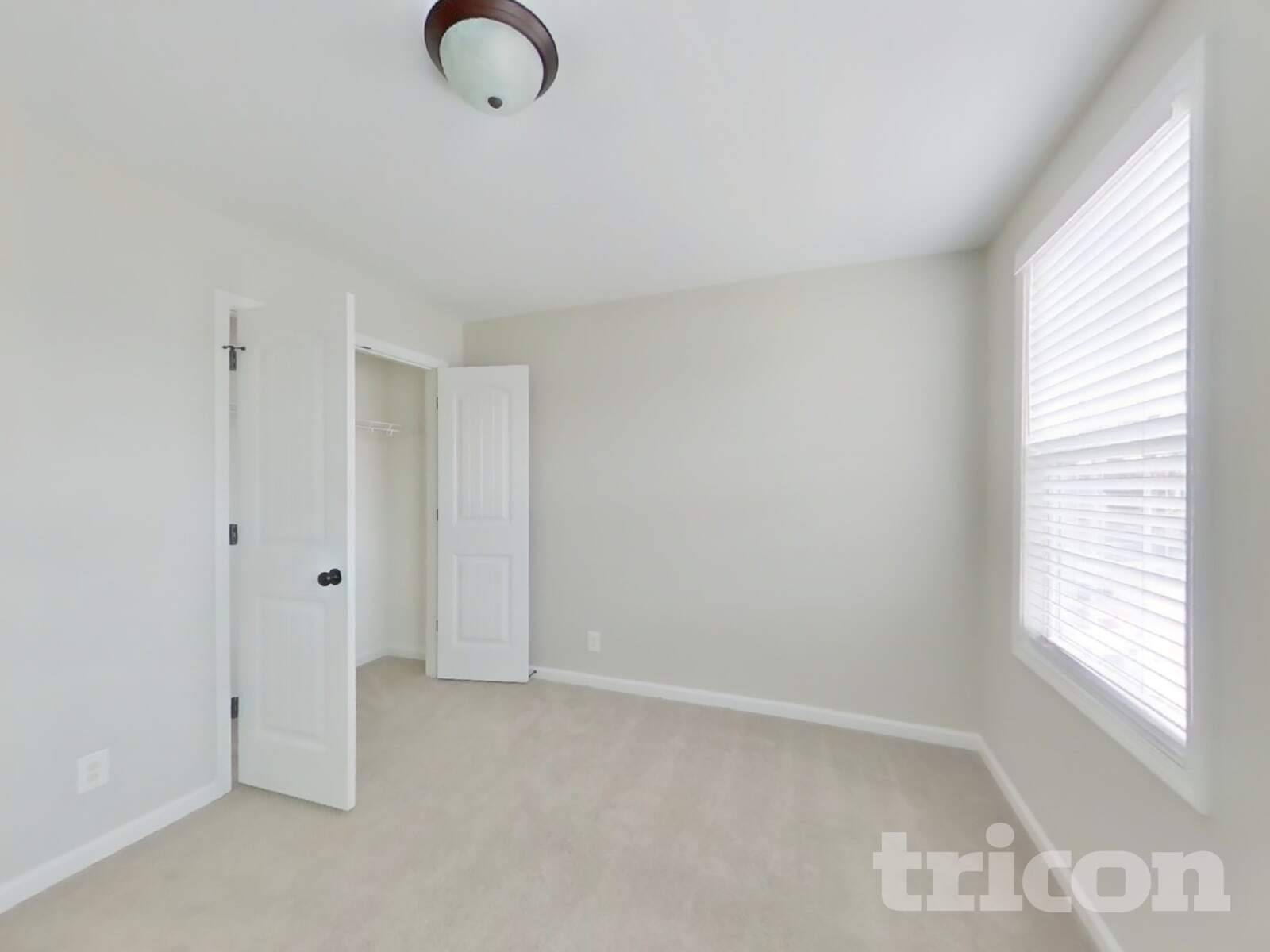 Building Photo - 1073 Castlerock Dr