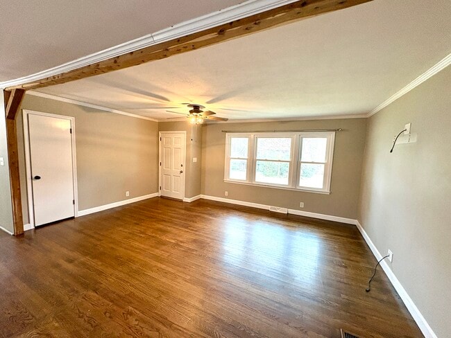 Building Photo - 1081 Ragin Ln