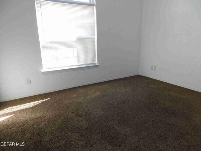 Building Photo - 8695 Pilgrimage Cir