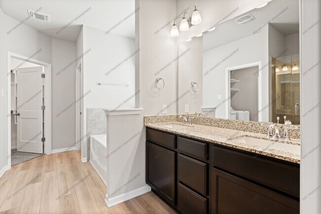 Building Photo - 9512 Swenson Ln