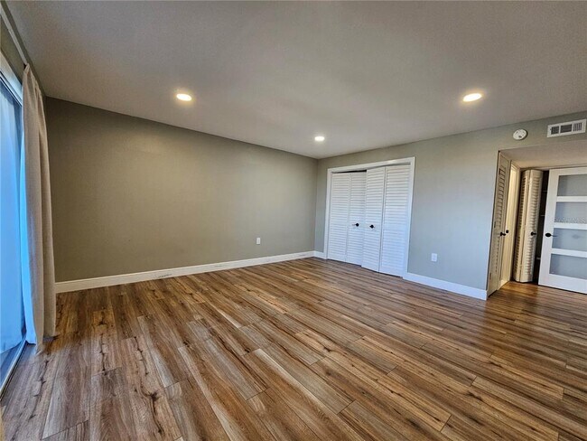 Building Photo - 4141 Bayshore Blvd