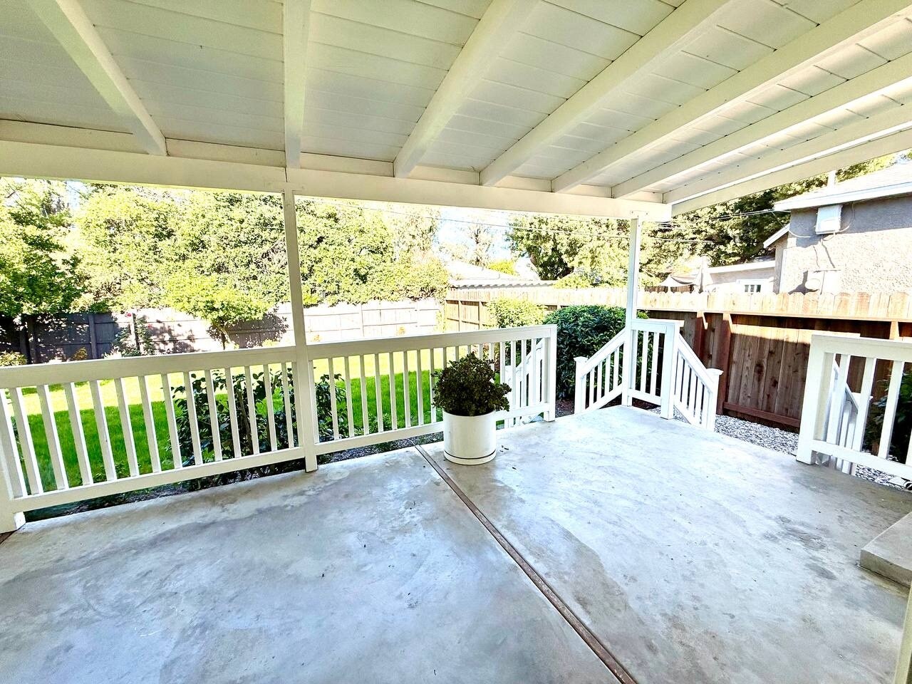 Building Photo - 22051 San Miguel St