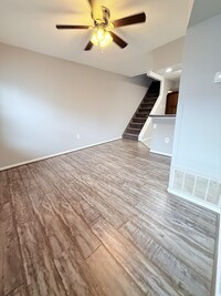 Building Photo - 925 N 28th St
