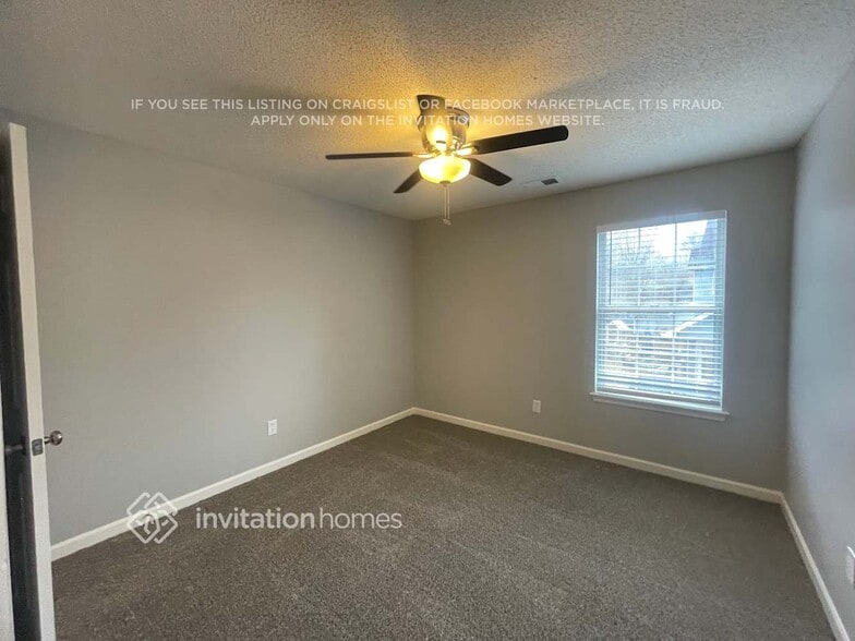 Building Photo - 4578 Grove Park Way NW