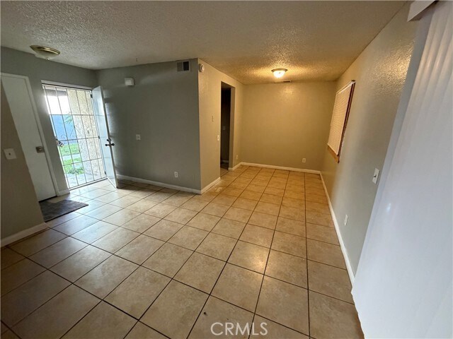 Building Photo - 9240 Date St