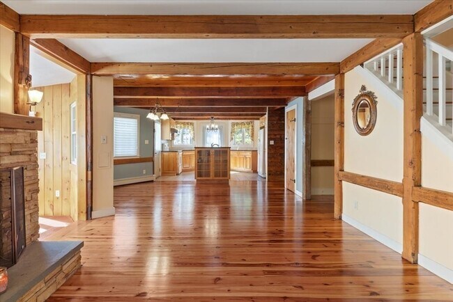 Building Photo - 16 Indian Ln