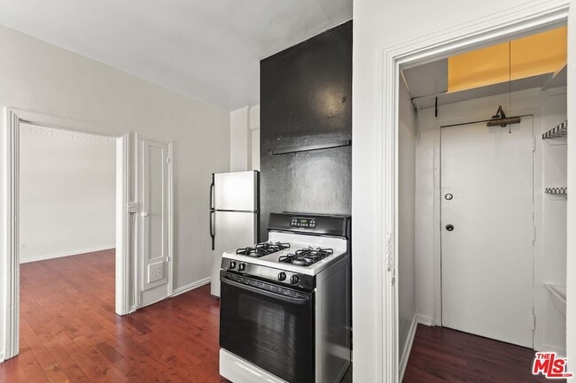 Building Photo - 1314 Hayworth Ave