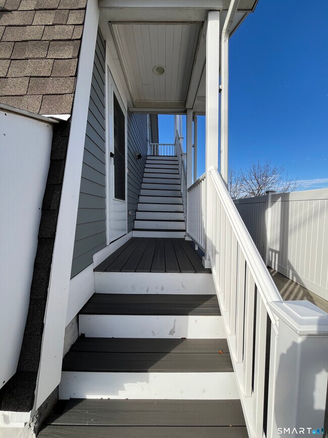 Building Photo - 79 Seaview Ave