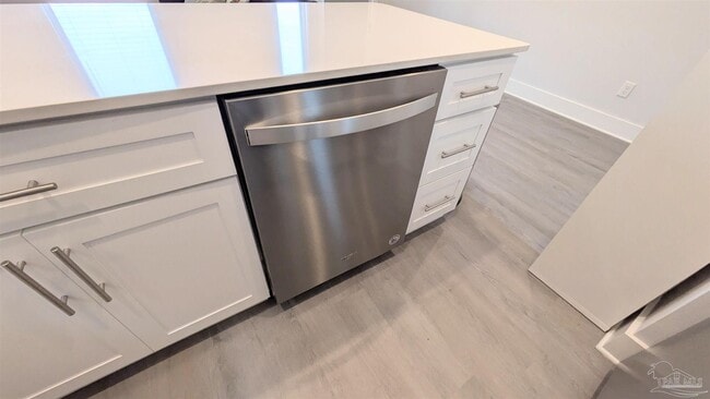 Building Photo - 379 S Clubbs St