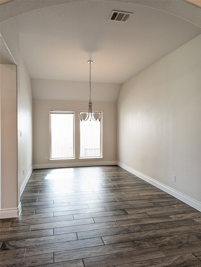 Building Photo - 2043 Blackhawk Ridge Ln