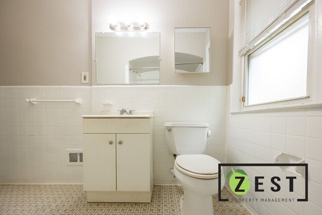Building Photo - Charming 3-Bedroom Home Coming Soon on Det...