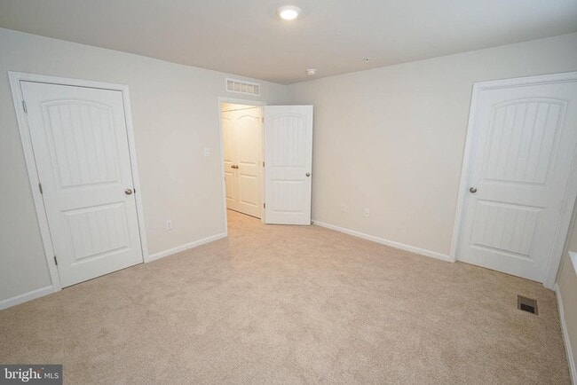 Building Photo - 819 Mersey Ln