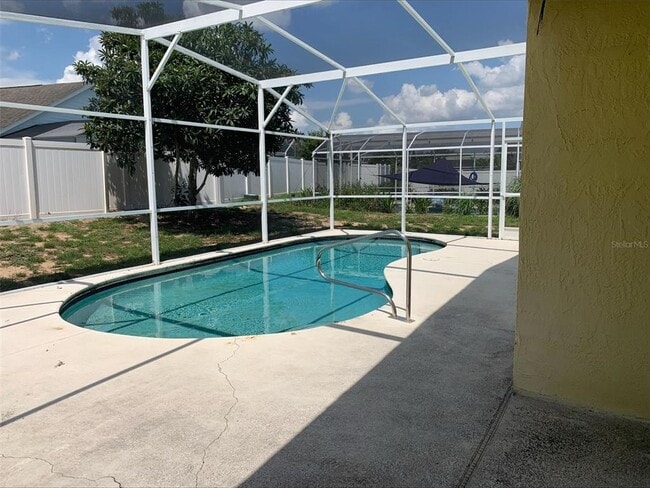 Building Photo - 7817 Laurel Oak Ln