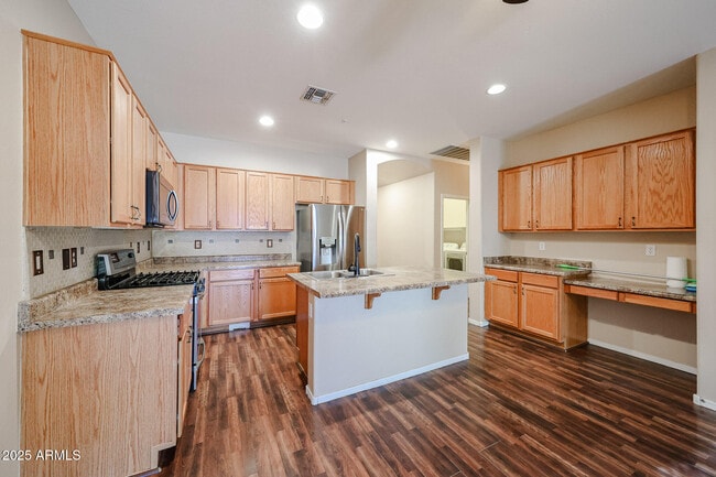 Building Photo - 7335 W Desert Mirage Dr