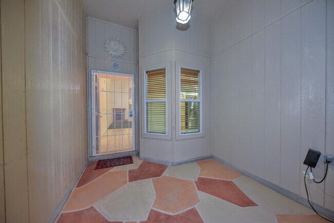 Building Photo - 1372 Michelangelo Dr