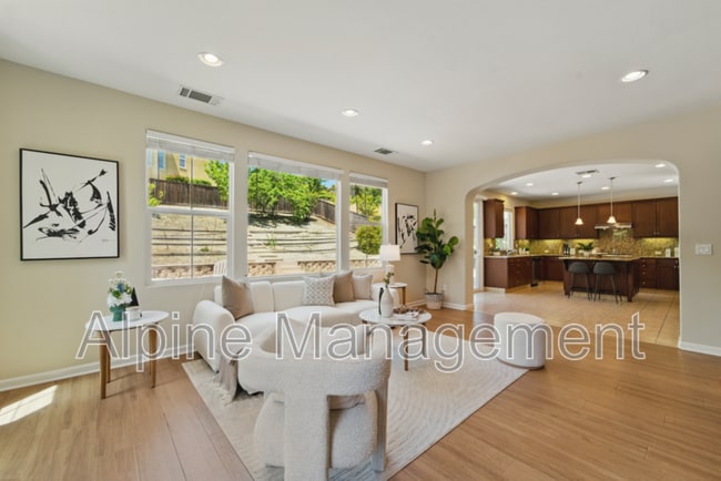 Building Photo - 5109 Campion Dr