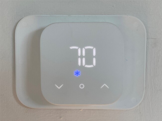 Building Photo - 2506 Van Buren St