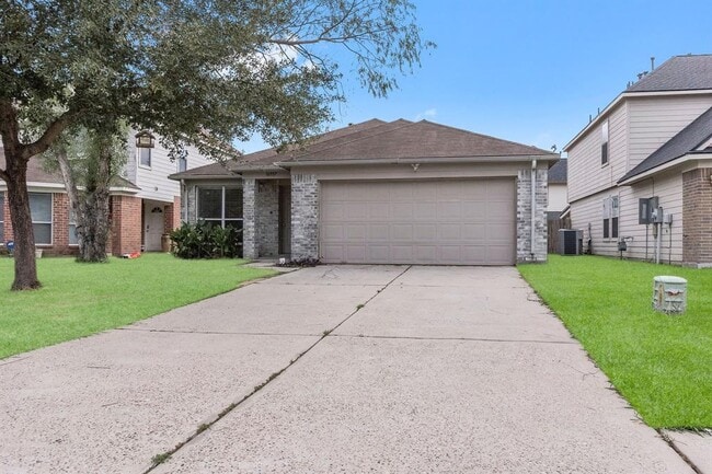 Building Photo - 16957 Wren Hill St