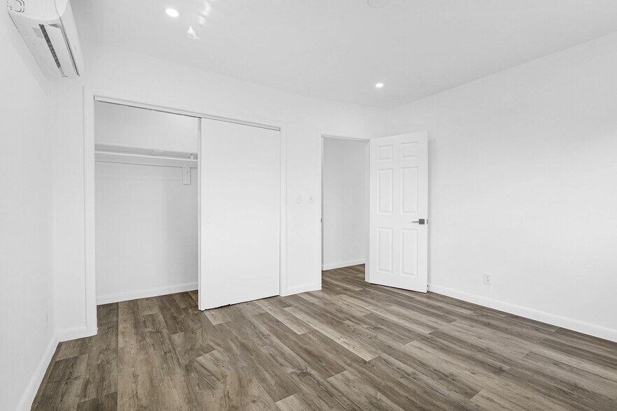 Building Photo - 2212 Roosevelt St