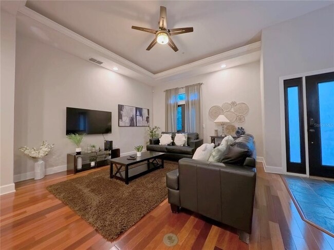 Building Photo - 14525 Damai Ln