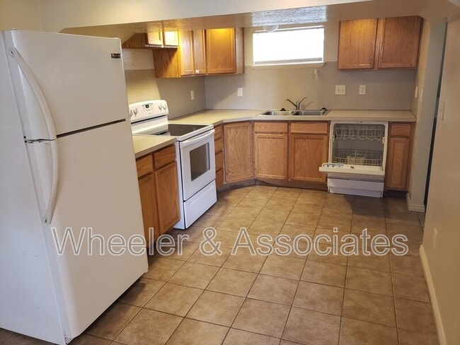 Building Photo - 138 W Lomond View Dr
