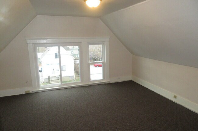 Room 2 with large windows - 424 Kirn Ave