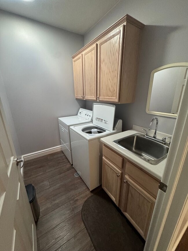 Building Photo - Beautiful 3 Bed / 2 Bath Furnished Home in Sun River 55+ Community!!