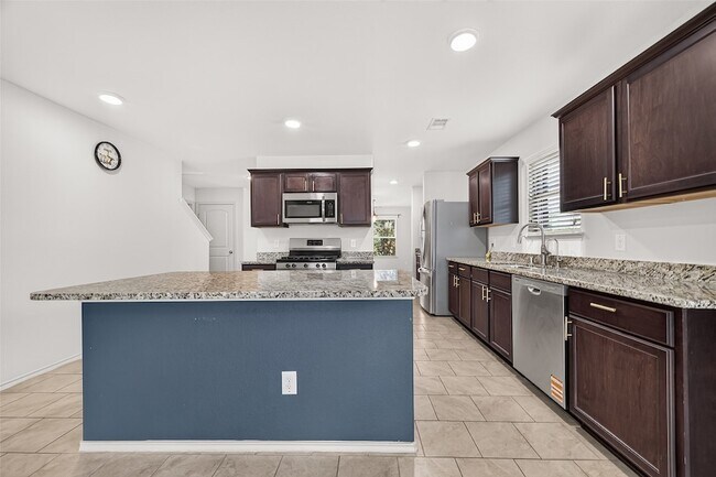 Building Photo - 23718 Water Hickory Dr