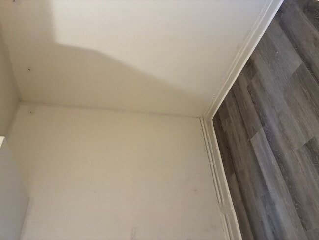 Building Photo - 1706 N Springfield Ave