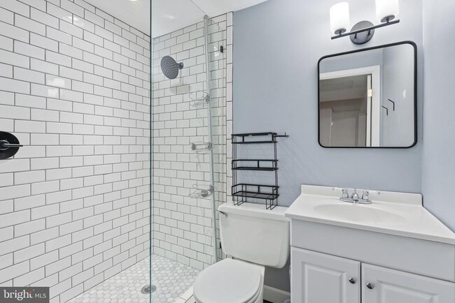 Building Photo - 5497 Endicott Ln