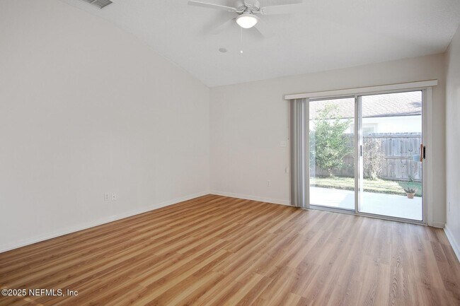 Building Photo - 1200 Woodchurch Ln