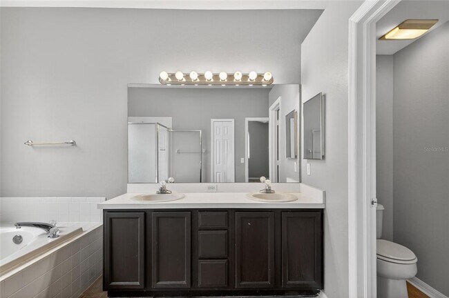 Building Photo - 4210 Harbor Lake Dr