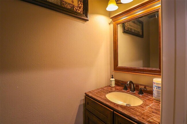 Building Photo - 7438 Tonsley Springs Dr