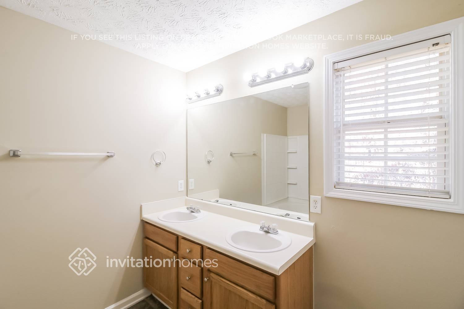 Building Photo - 3973 Cress Way Run