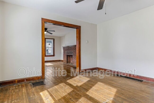 Building Photo - 254 S Wayne Ave