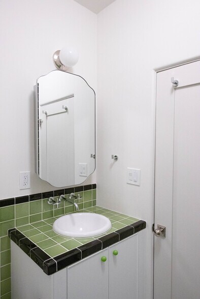 Building Photo - 4451 Clarissa Ave