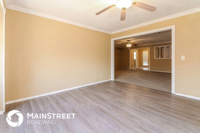 Building Photo - 8217 NW 112th Terrace