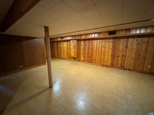 Building Photo - 126 Azalea Dr