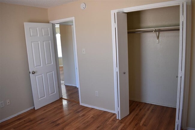 Building Photo - 1806 Rawhide Loop